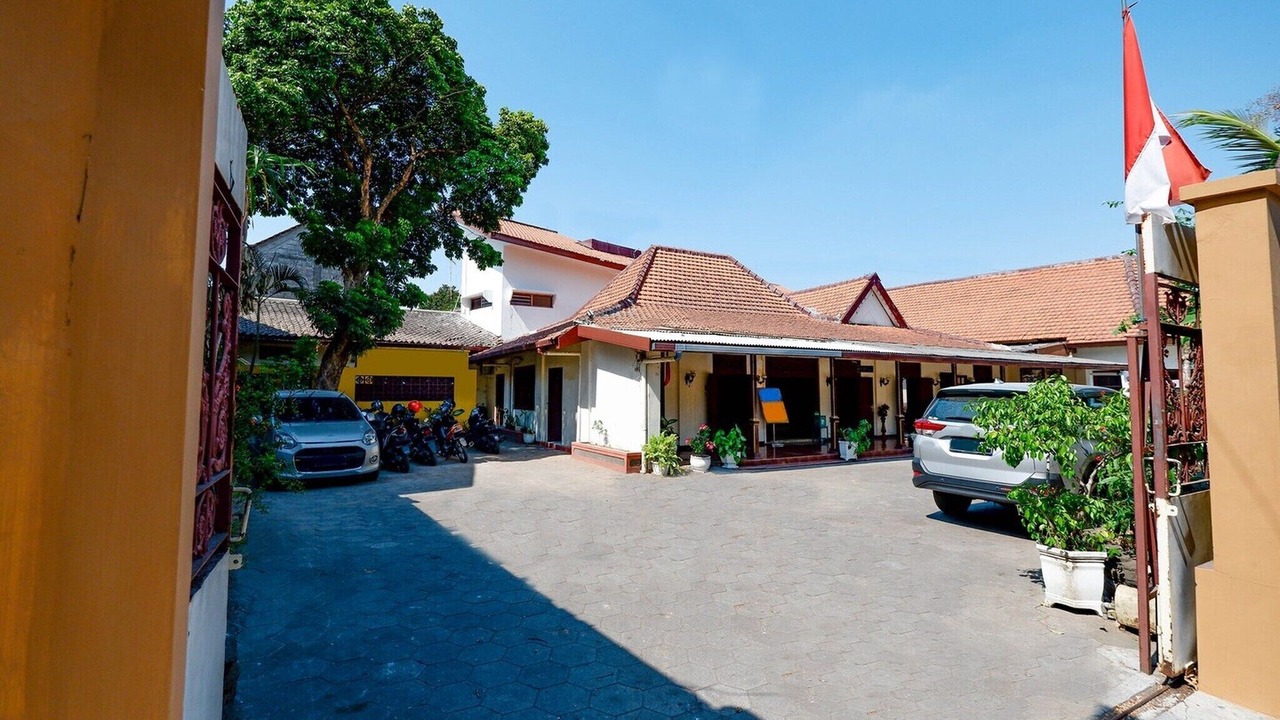 Photo of Others in Laweyan