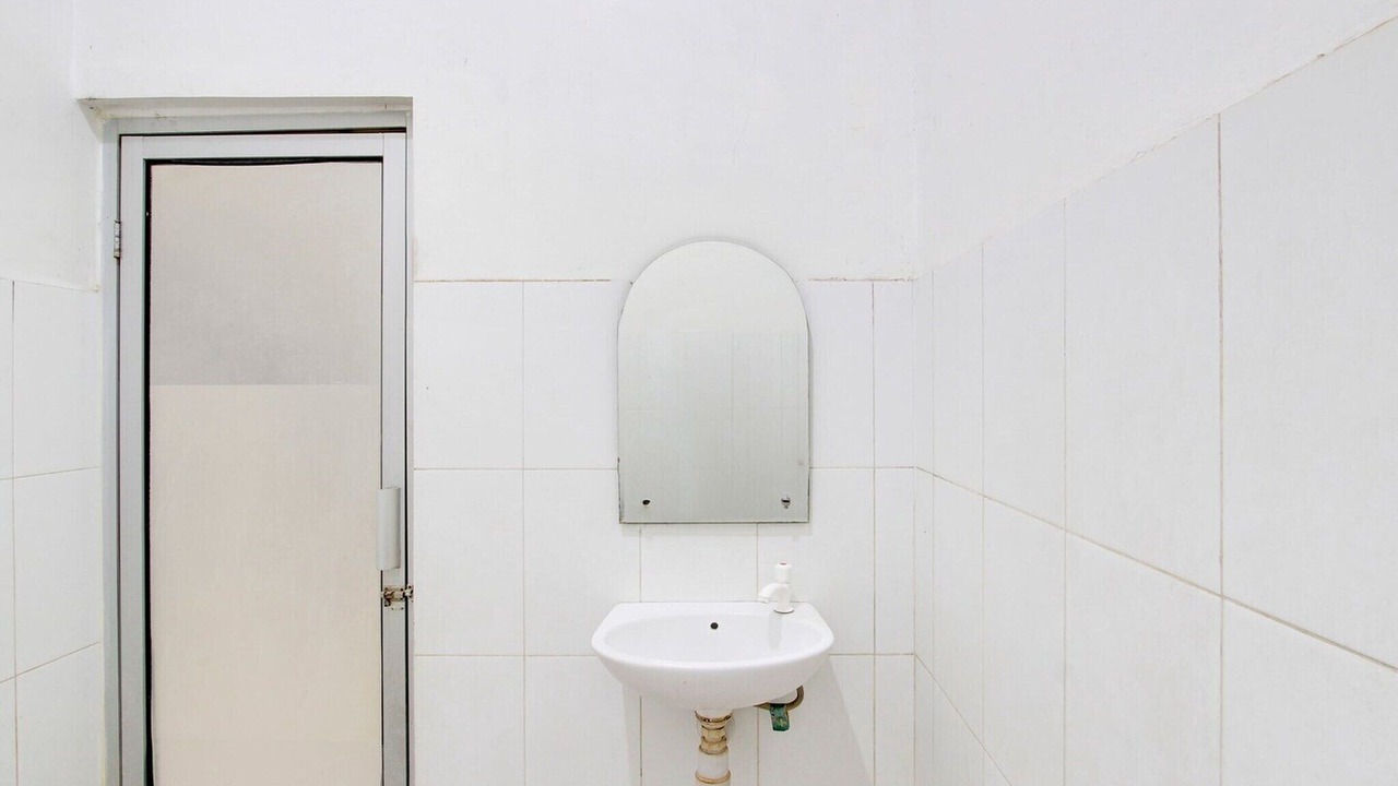 Photo of Bathroom in Central Yogyakarta