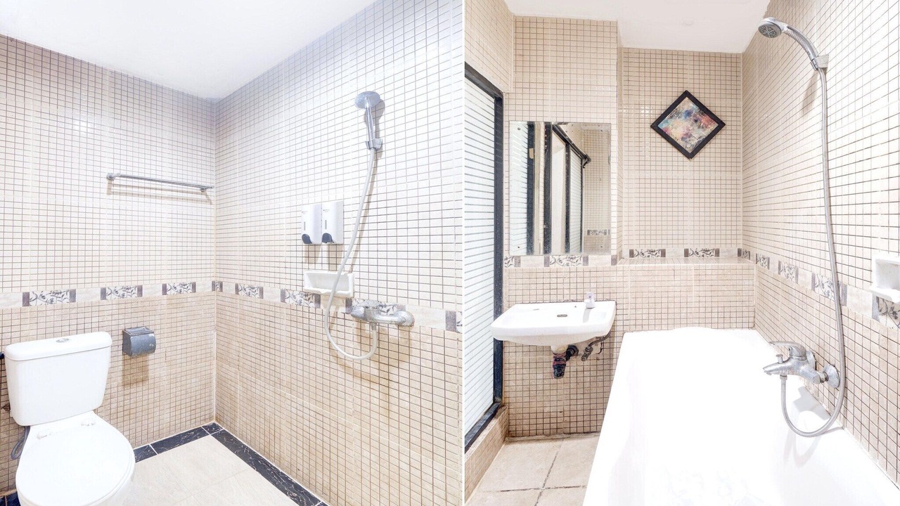 Photo of Bathroom in Old Jakarta