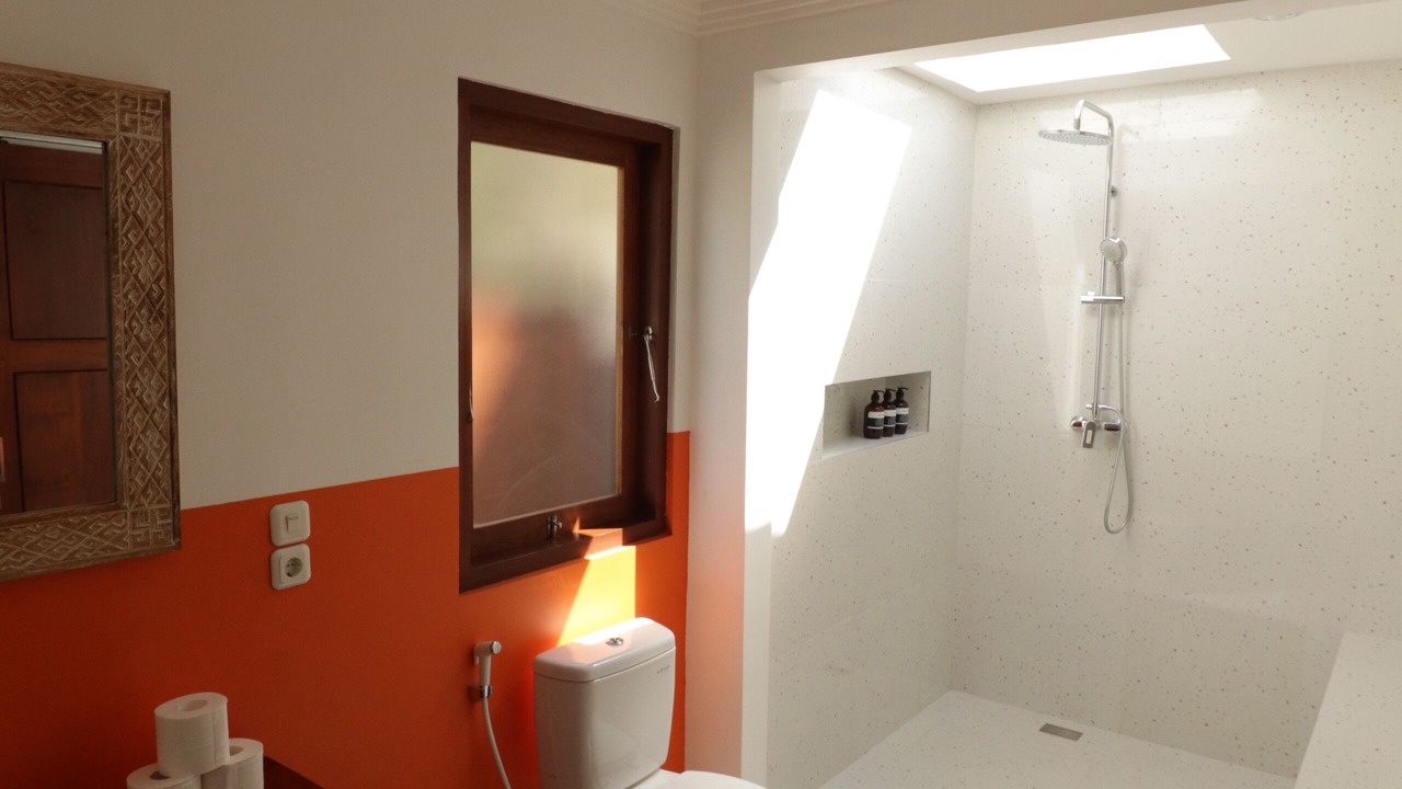 Photo of Bathroom in Abang