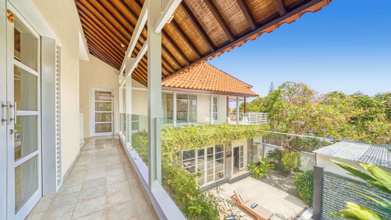 Photo of Patio Balcony in Batubelig