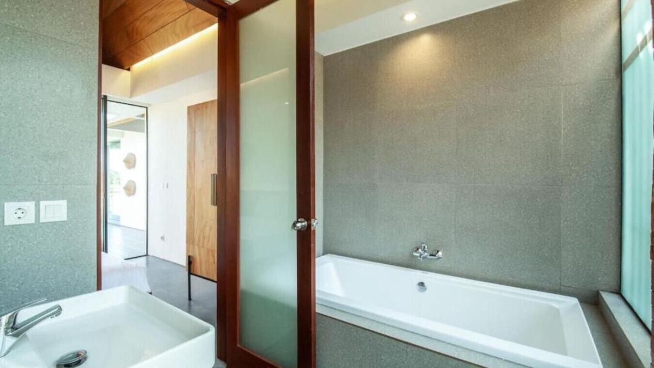 Photo of Bathroom in Lodtunduh