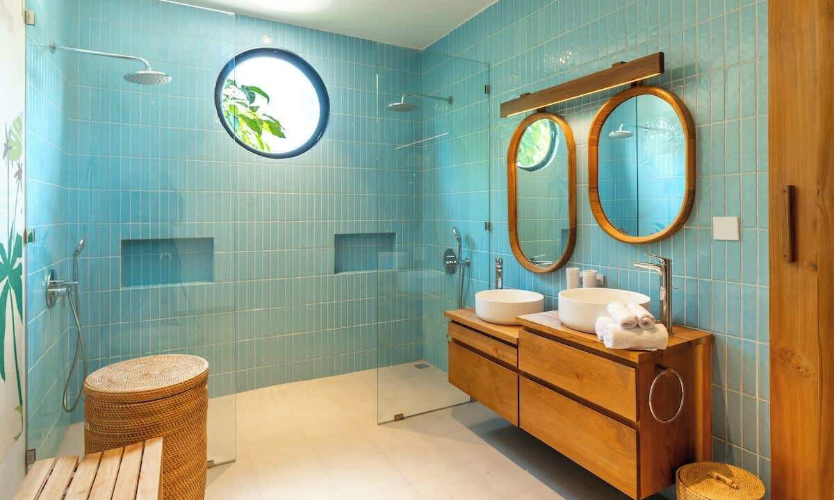 Photo of Bathroom in Sunset Road