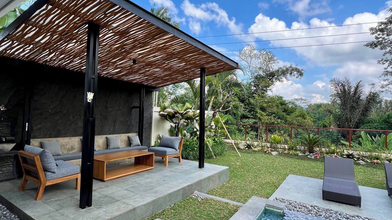 Photo of Outdoor in Taro