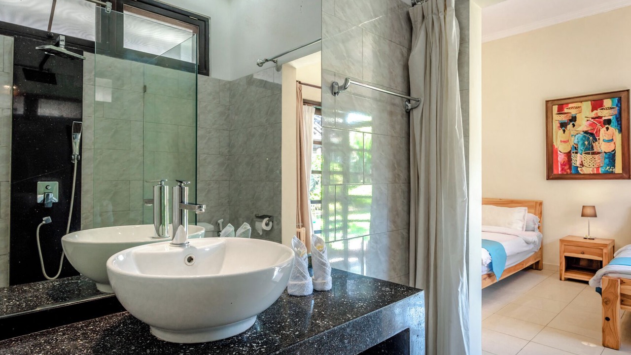 Photo of Bathroom in Dencarik