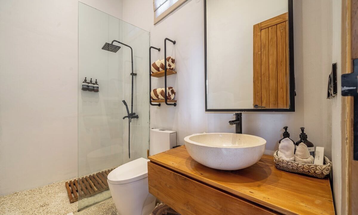 Photo of Bathroom in Singakerta