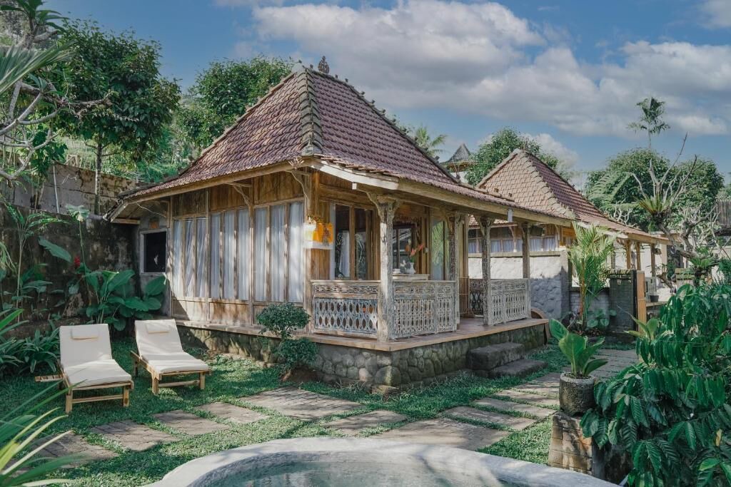 Photo of Outdoor in Taro