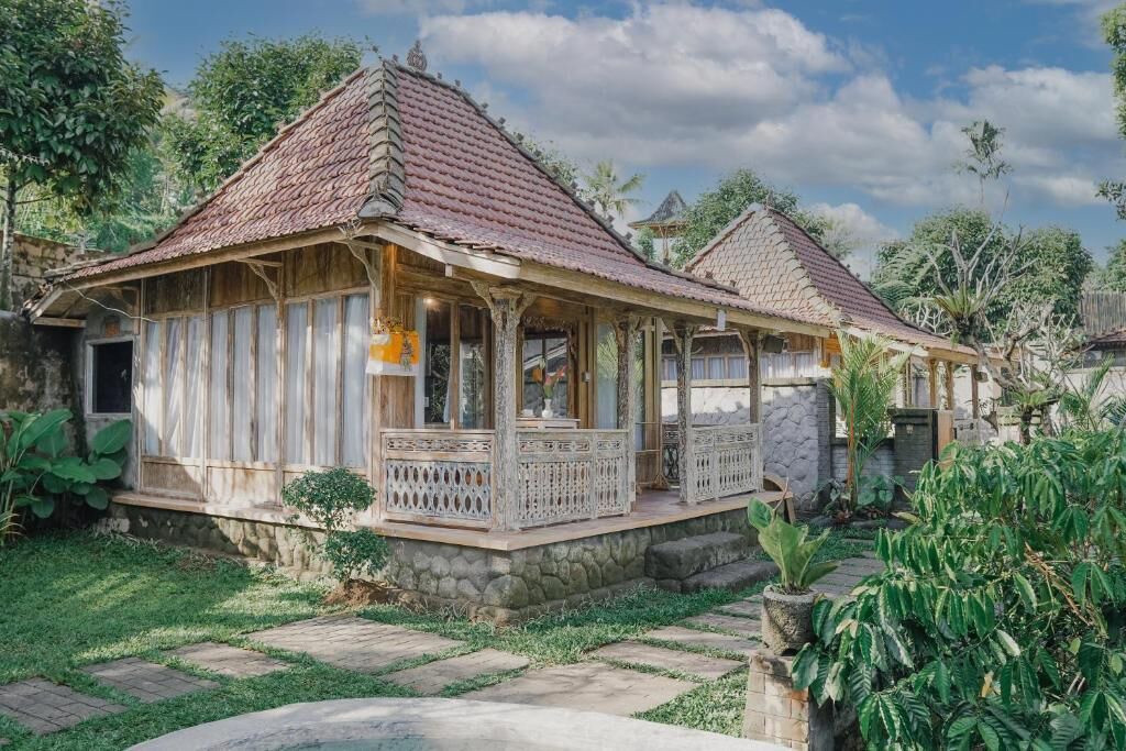 Photo of Outdoor in Taro