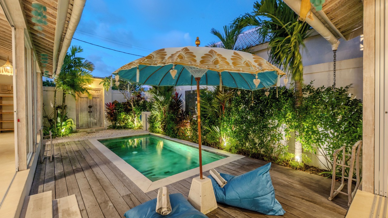 Photo of Outdoor in Sunset Road