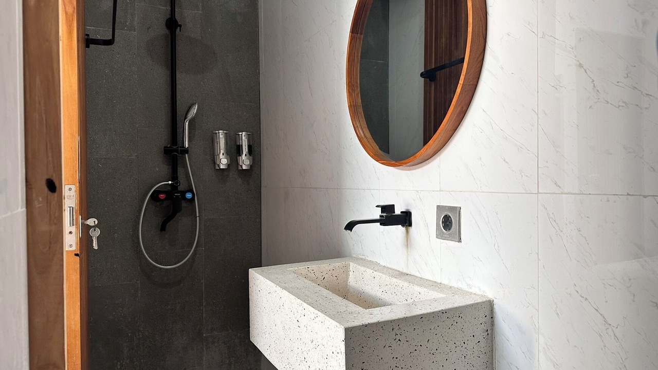 Photo of Bathroom in Padangsambian Klod