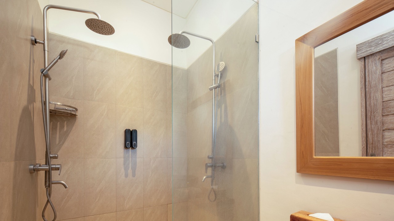 Photo of Bathroom in Singakerta