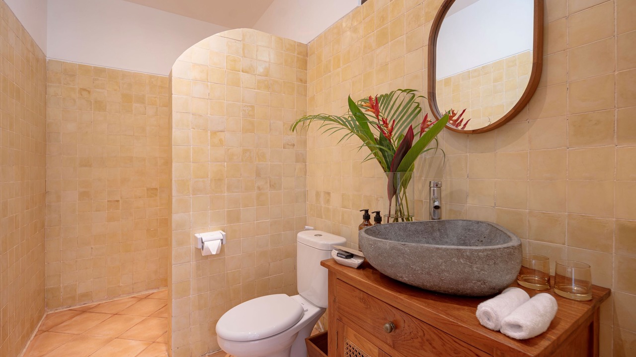 Photo of Bathroom in Singakerta