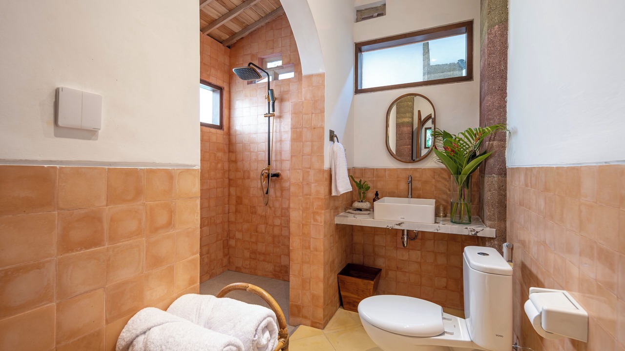 Photo of Bathroom in Singakerta