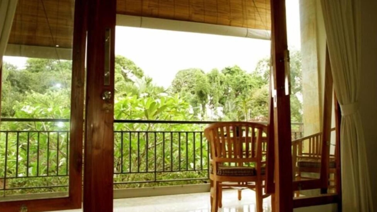 Photo of Others in Penestanan