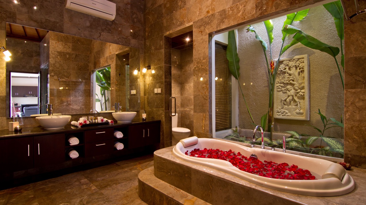 Photo of Bathroom in Dyanapura