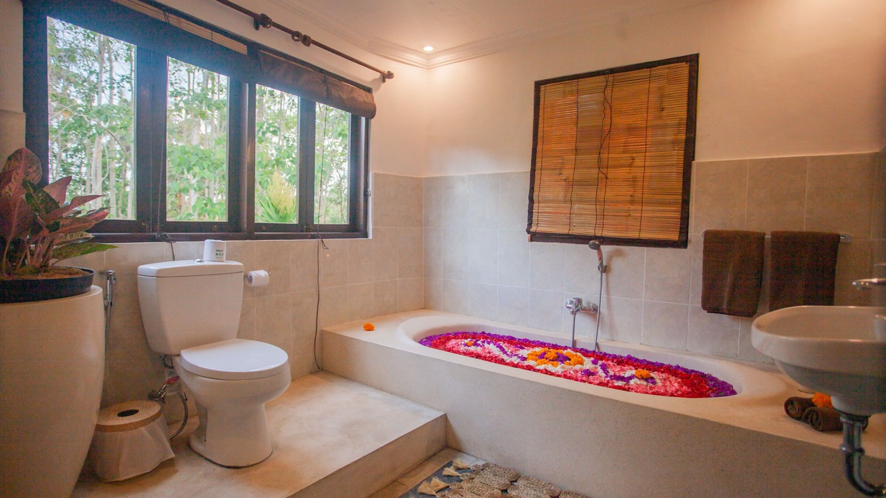Photo of Bathroom in Sambahan
