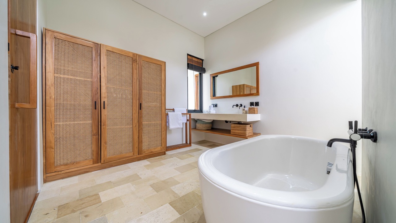 Photo of Bathroom in Dyanapura