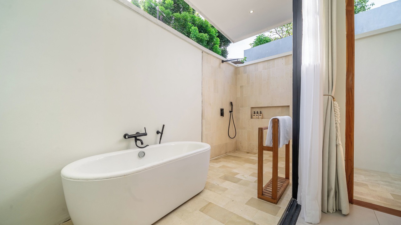 Photo of Bathroom in Dyanapura