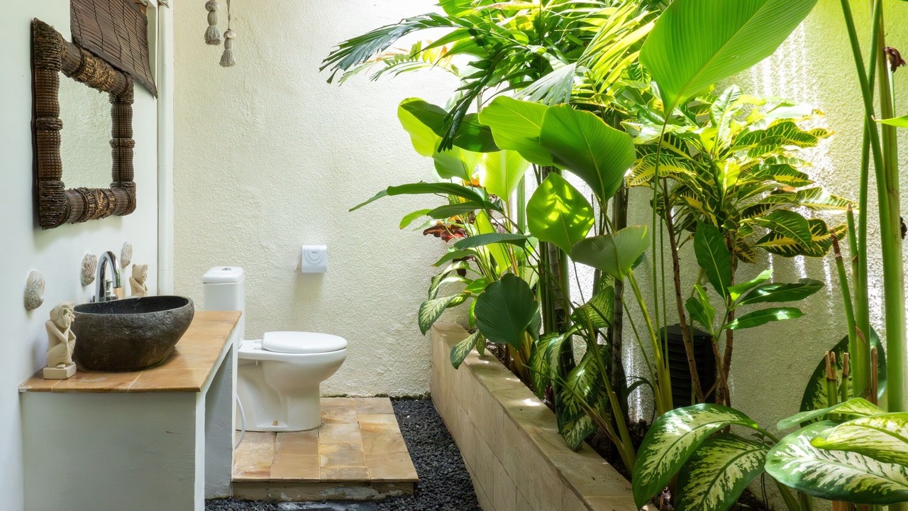 Photo of Bathroom in Sunset Road