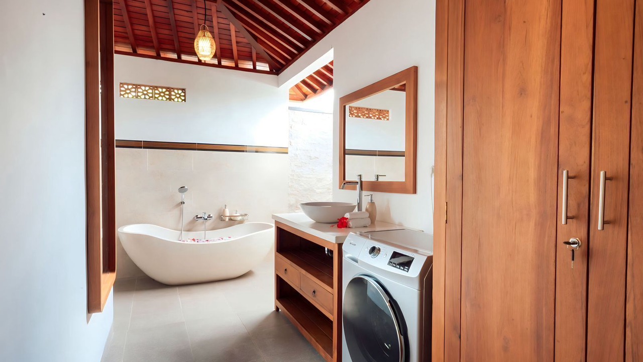 Photo of Bathroom in Sambahan