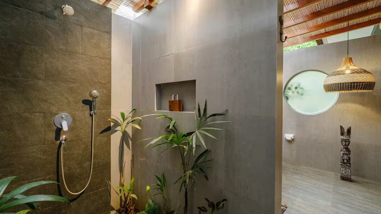 Photo of Bathroom in Lodtunduh