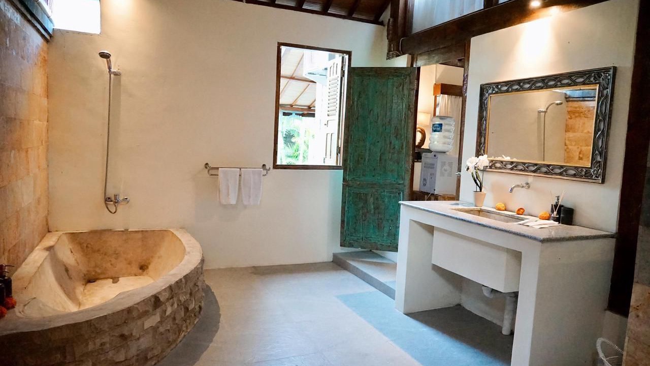 Photo of Bathroom in Lodtunduh