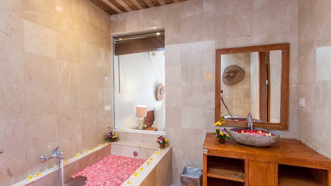 Photo of Bathroom in Lodtunduh