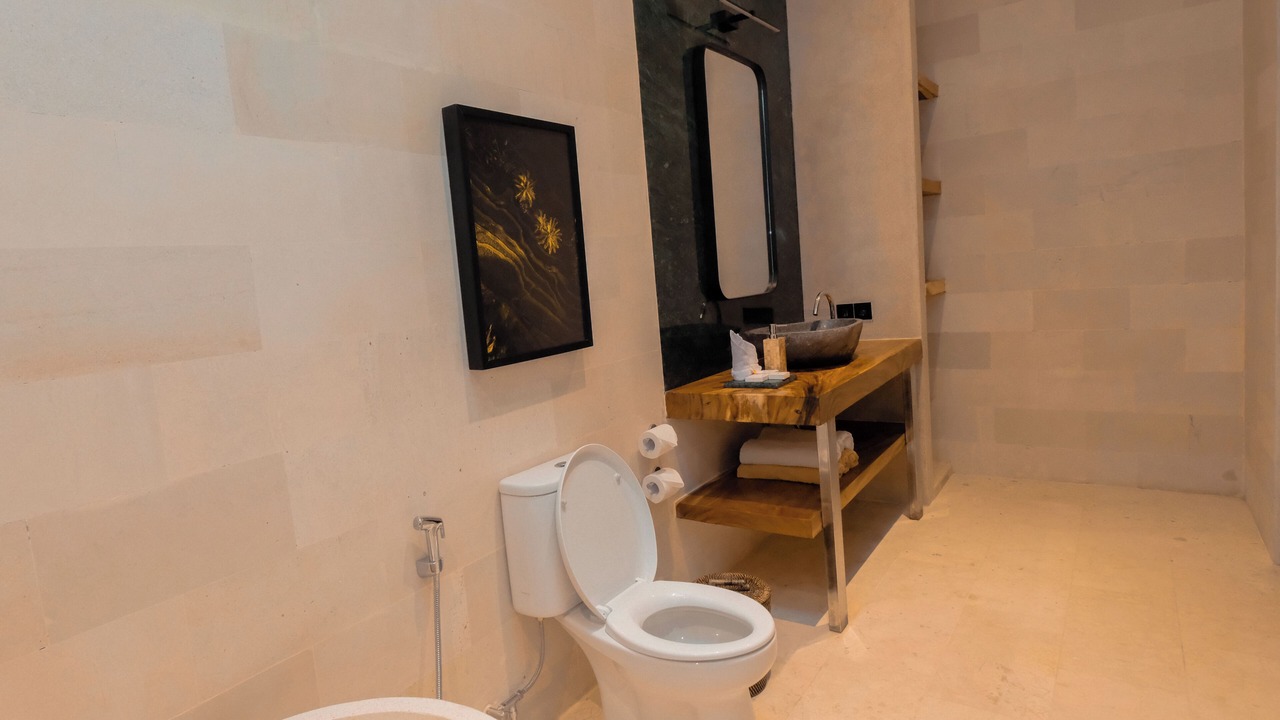 Photo of Bathroom in Kedewatan