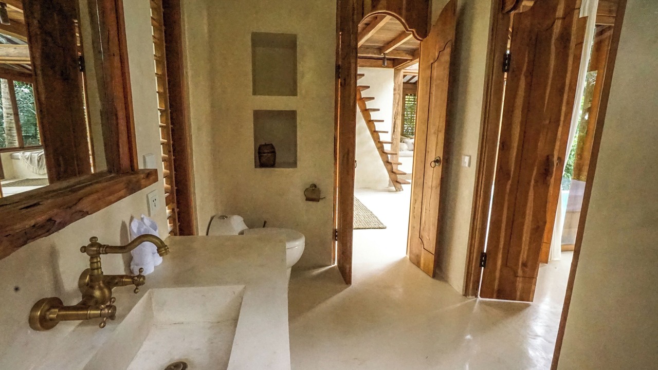 Photo of Bathroom in Singakerta