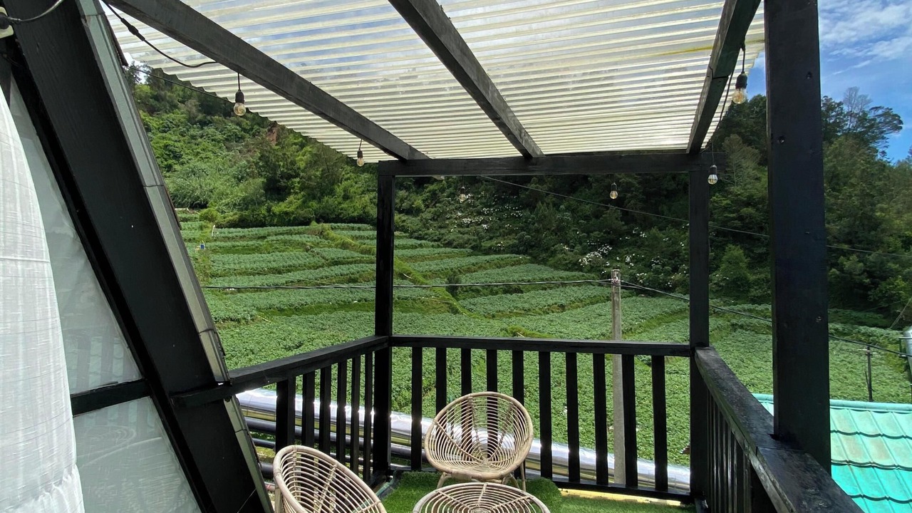 Photo of Patio Balcony in Dieng