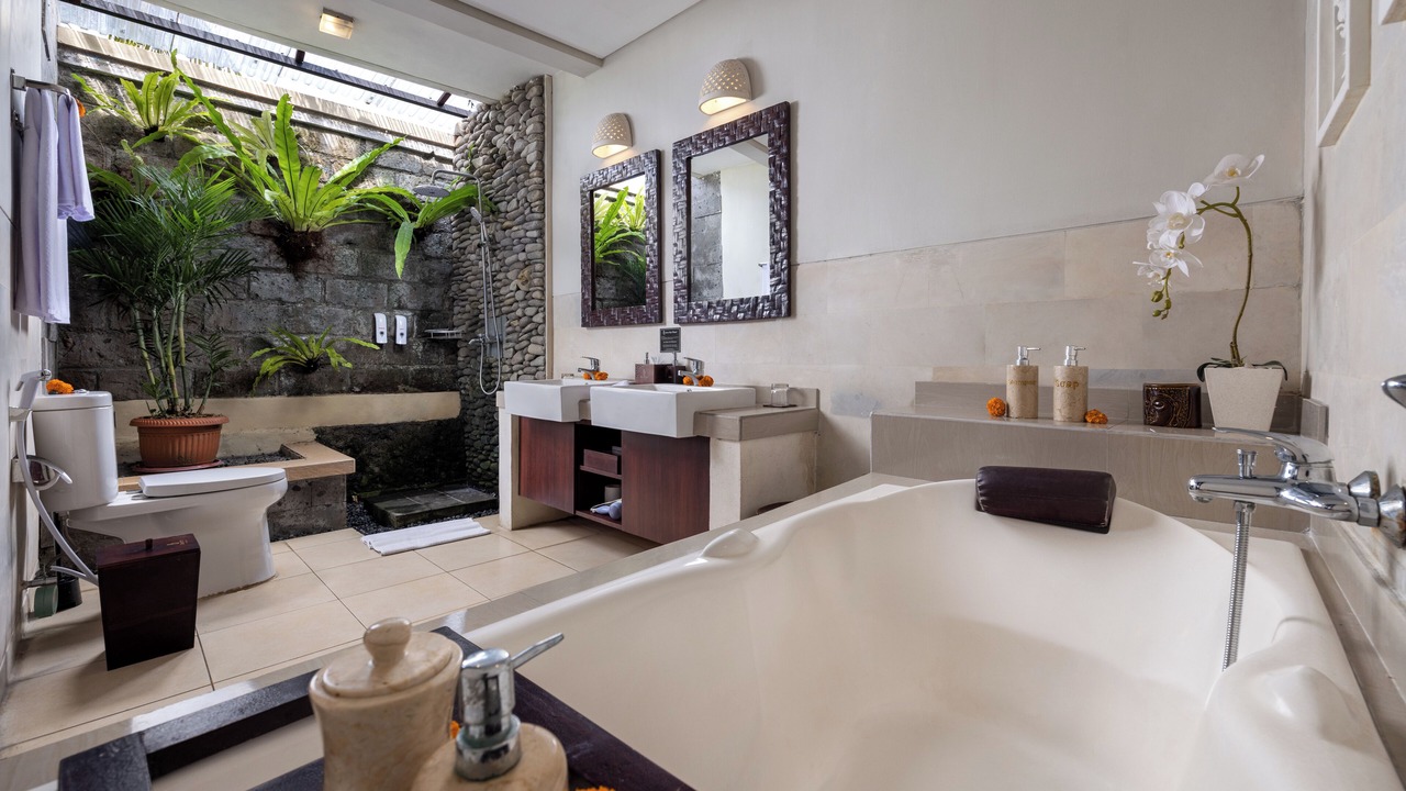 Photo of Bathroom in Singakerta
