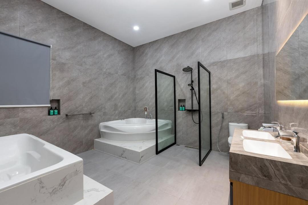 Photo of Bathroom in Kampial