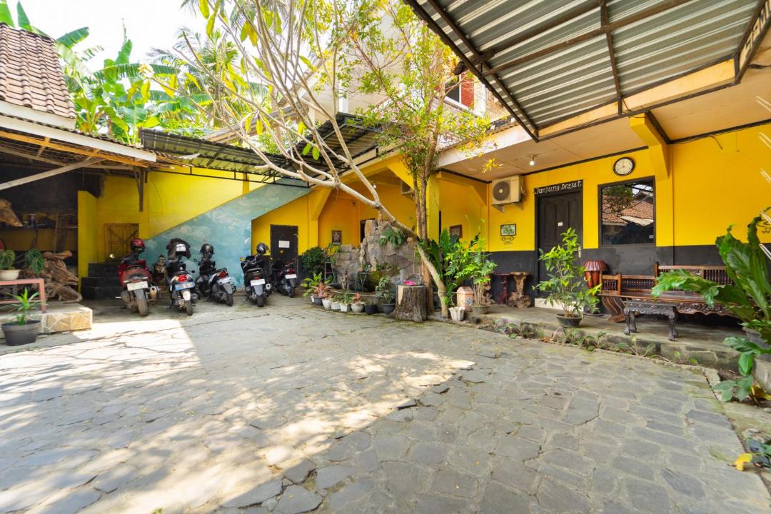 Photo of Others in Mendut