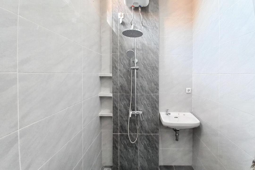Photo of Bathroom in Madiun