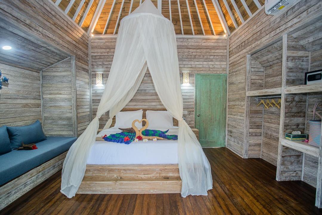 Photo of Bedroom in Mushroom Bay