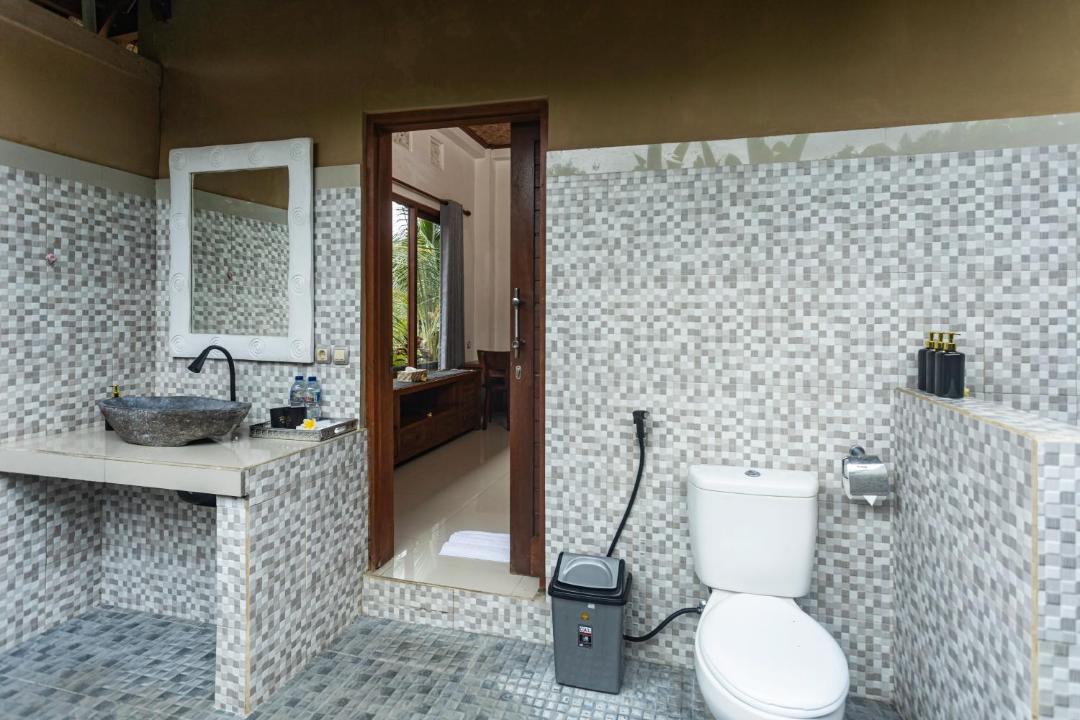 Photo of Bathroom in Sambahan