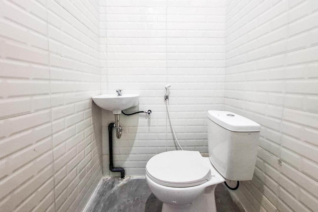 Photo of Bathroom in West Semarang
