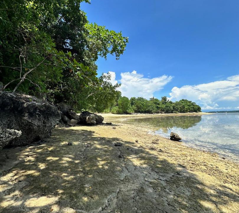 Photo of Others in Siladen Island