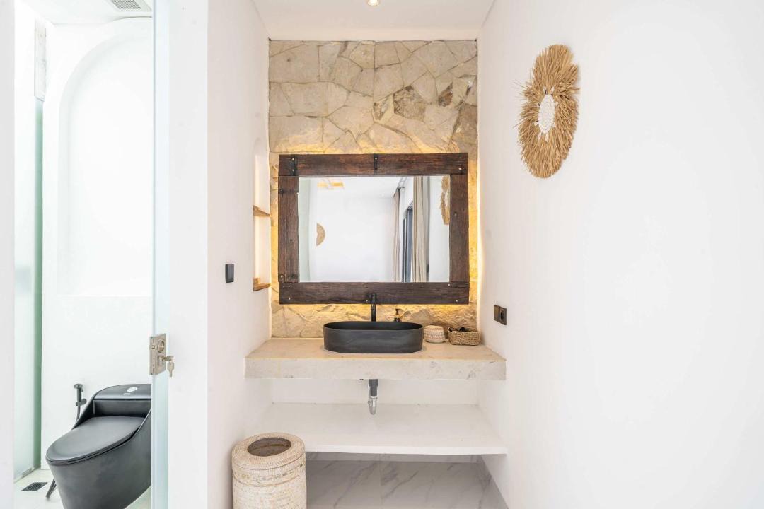 Photo of Bathroom in Pecatu