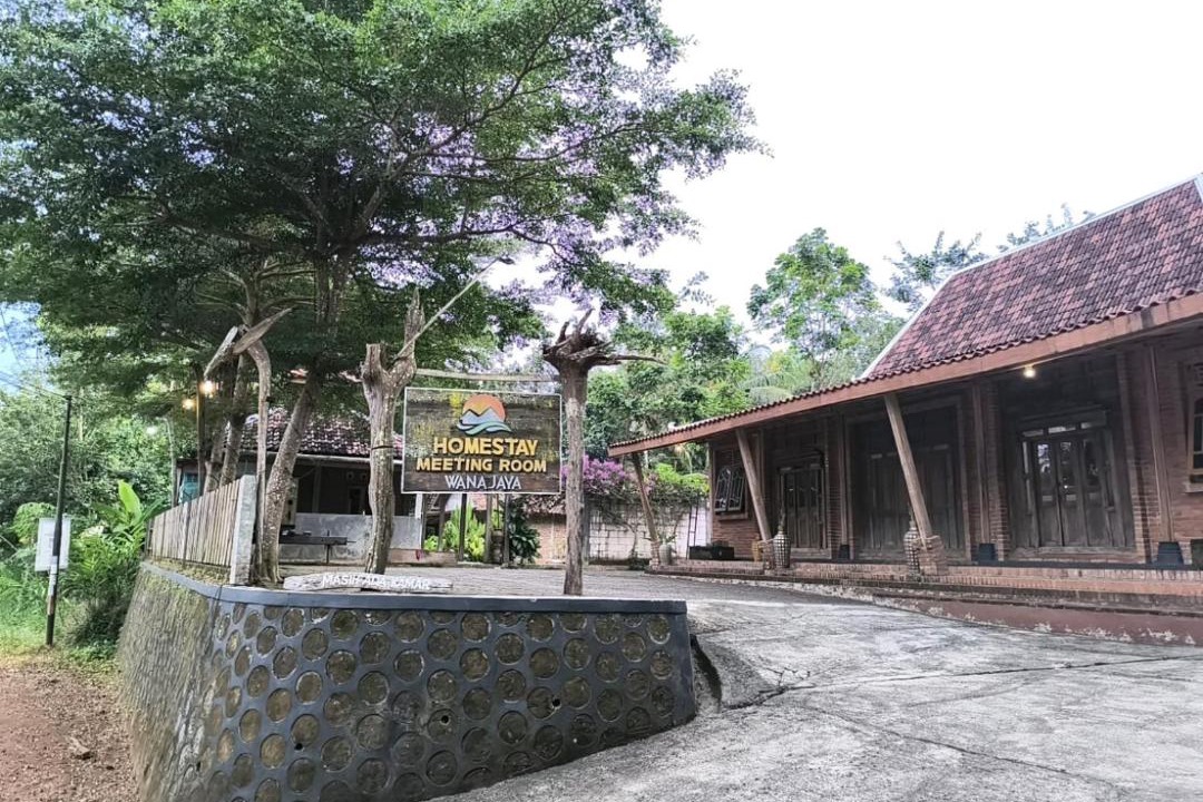 Photo of Others in Muntuk