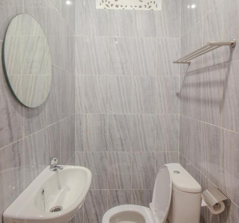 Photo of Bathroom in Mumbul