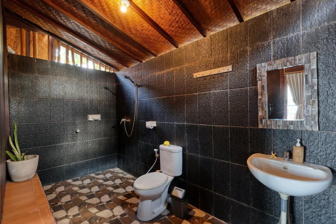 Photo of Bathroom in Sampalan