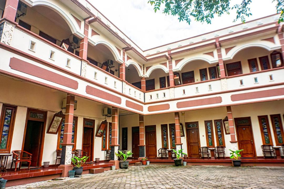 Photo of Others in Laweyan