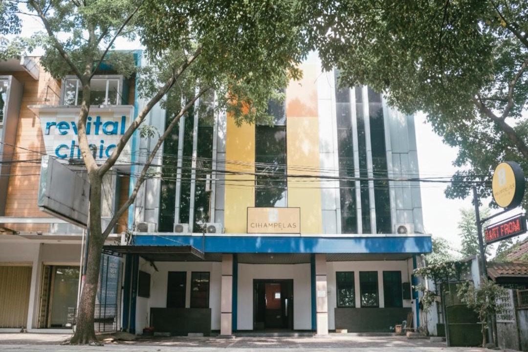 Photo of Buildings in Cipaganti