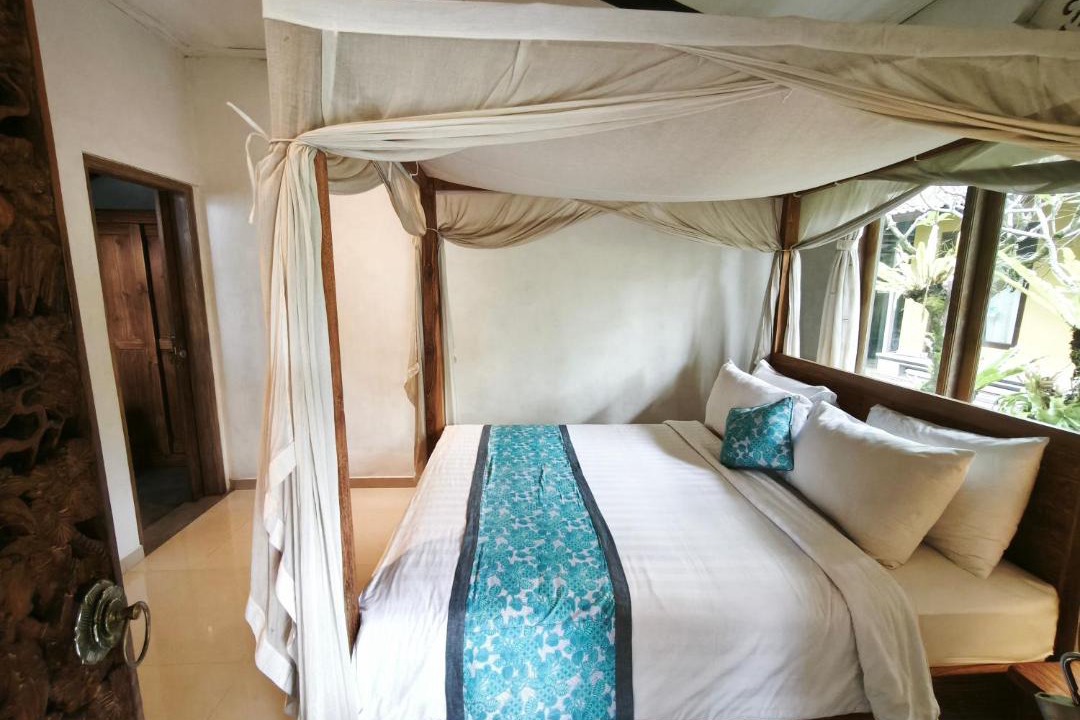 Photo of Bedroom in Keliki