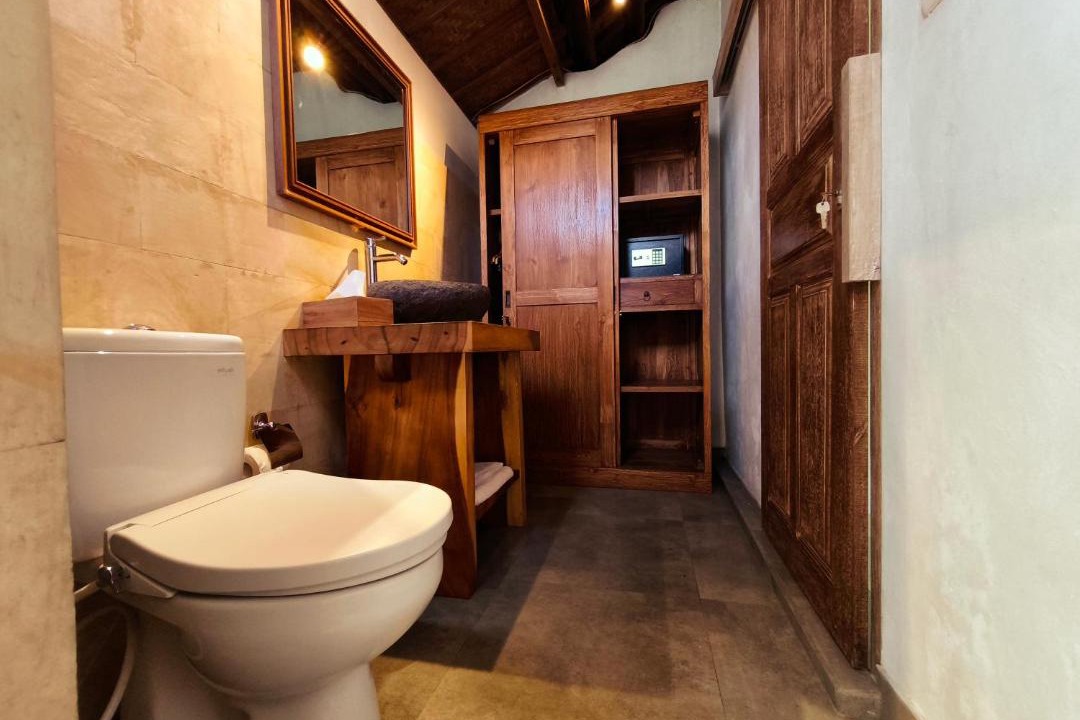 Photo of Bathroom in Keliki