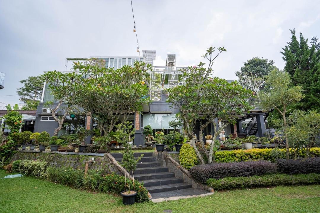 Photo of Others in Caringin