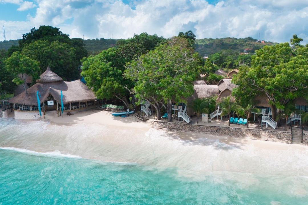 Photo of Others in Mushroom Bay