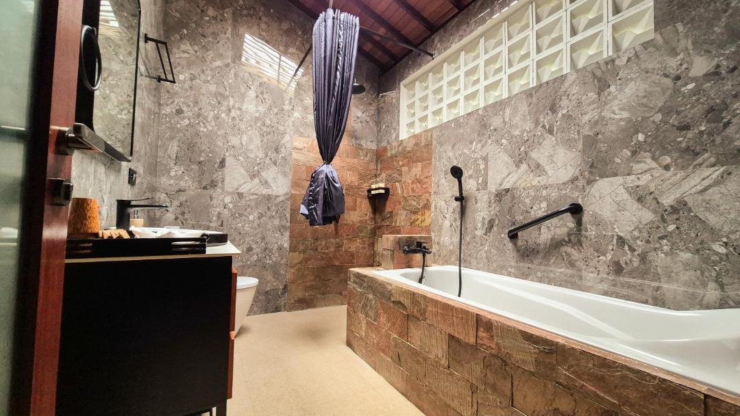 Photo of Bathroom in Sidemen