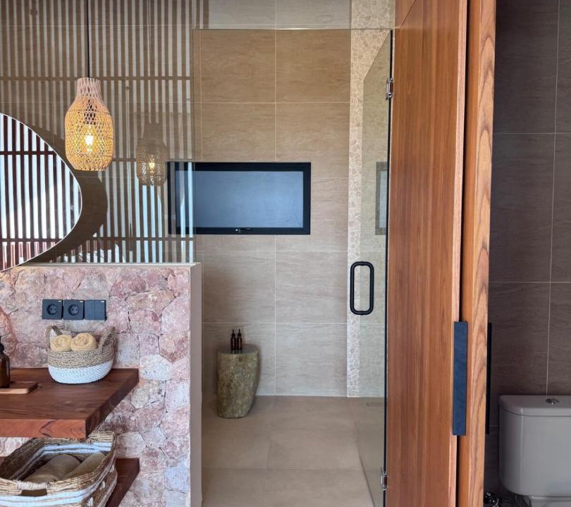 Photo of Bathroom in Abang